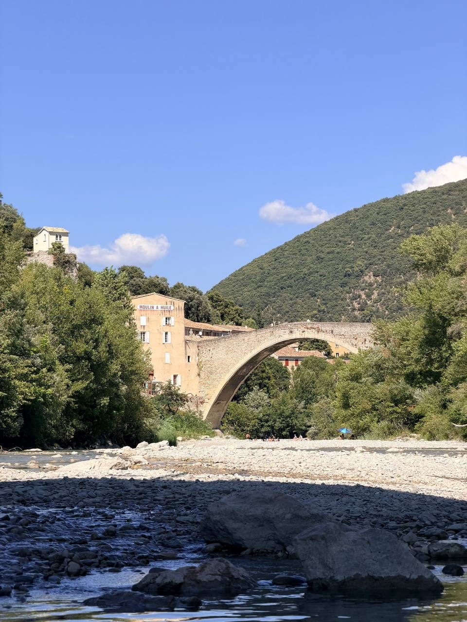 Baignade sous le pont, notre coin secret à Nyons